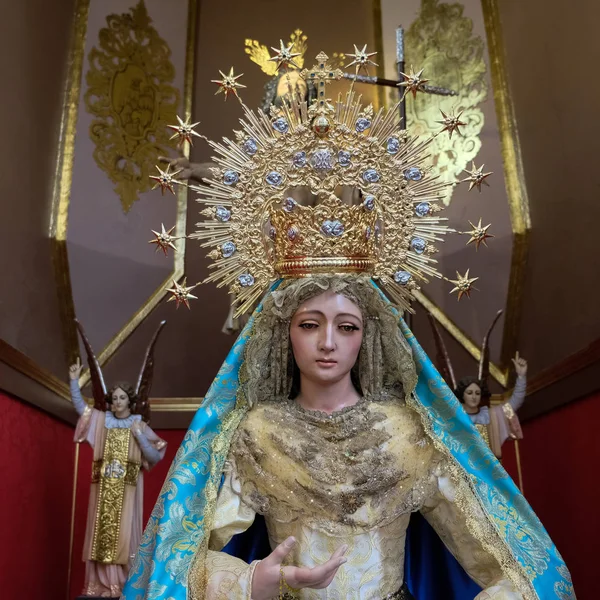 Marbella, Andalusië/Spanje - 6 juli: Standbeeld van de Madonna in th — Stockfoto