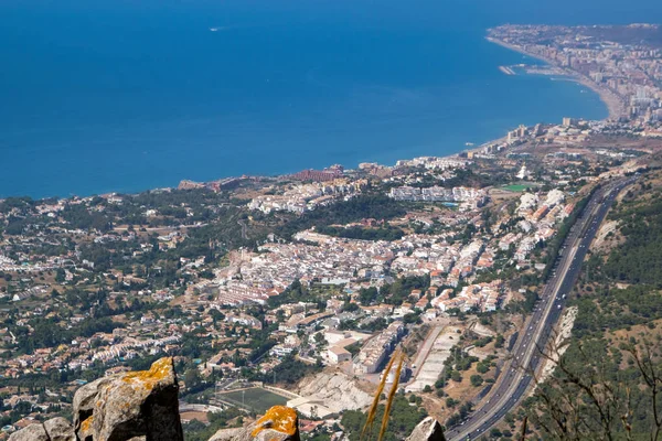 Benalmadena, Andaluzja/Hiszpania - 7 lipca: Widok z góry Calamorr — Zdjęcie stockowe