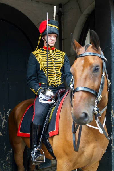 LONDRES - JULHO 30: Tropa dos Reis Artilharia de Cavalo Real em Whitehal — Fotografia de Stock