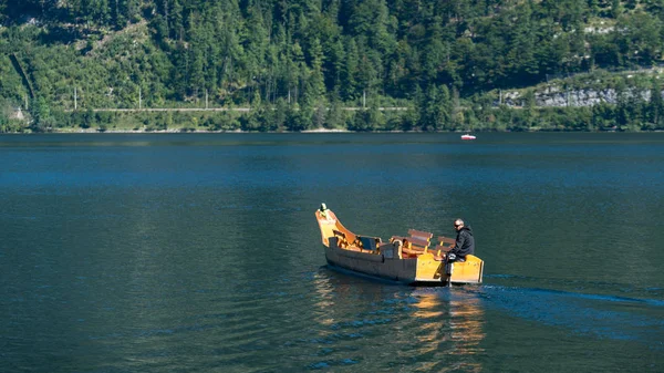 HALLSTATT, SALZKAMMERGUT / ÁUSTRIA - SETEMBRO 14: Tradicional F — Fotografia de Stock