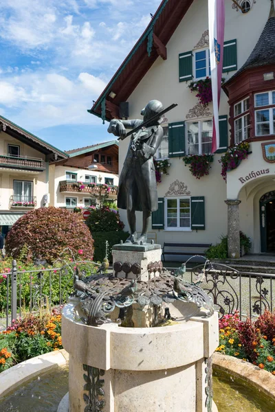 St Gilgen, Salzburg/Österrike - 15 September: Staty av Mozart o — Stockfoto