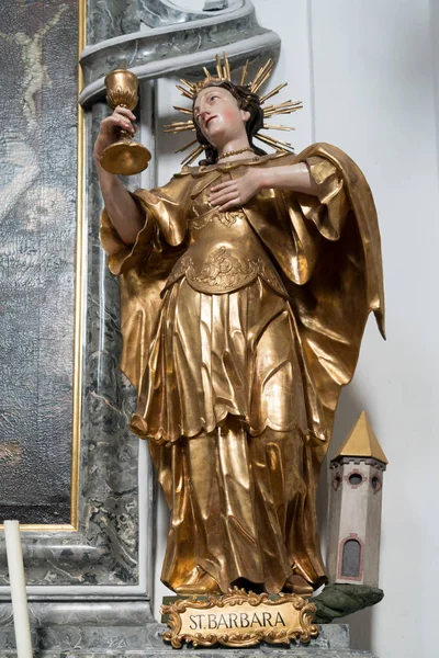 ATTERSEE, SALZKAMMERGUT / AUSTRIA - SEPTEMBER 18: Statue of St Ba — стоковое фото