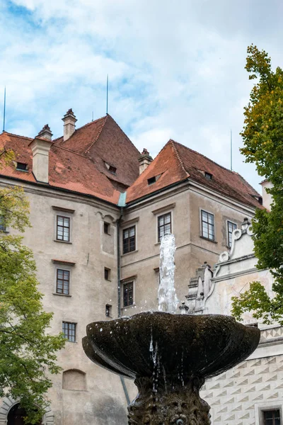 Cesky Krumlov, Bohemia/Çek Cumhuriyeti - 17 Eylül: Çeşme — Stok fotoğraf