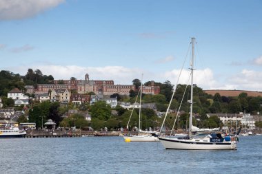 Kingswear, Devon/Uk - 28 Temmuz: Görünümü arasında Da için nehir Dart