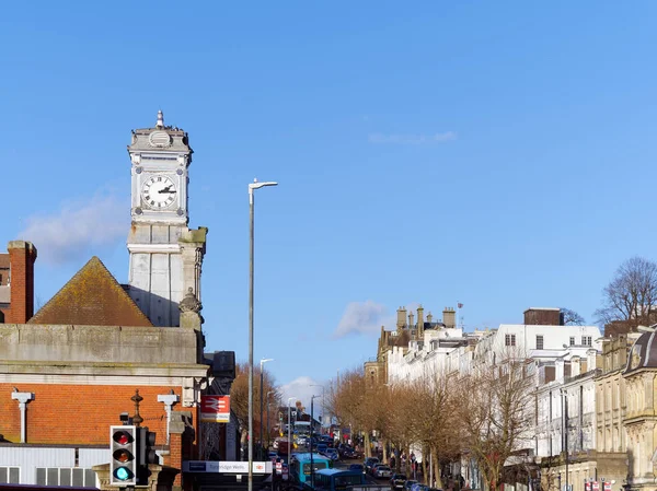 Tunbridge brunnen, kent / uk - 5. januar: blick in richtung bahn — Stockfoto