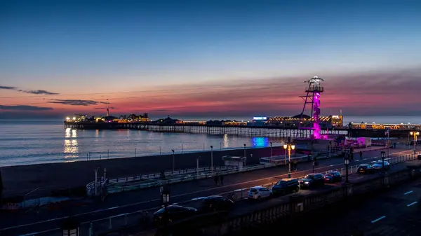 Brighton, East Sussex'deki / / Uk - 26 Ocak: Brighton Pier görünümünü — Stok fotoğraf