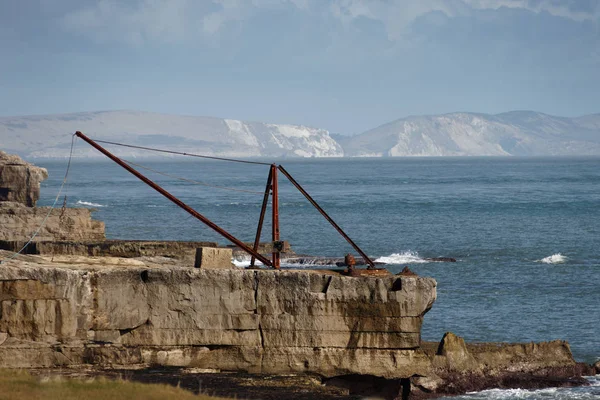 PORTLAND BILL, DORSET / UK - FEBRUARY 16: View of an Old Winch a — стоковое фото