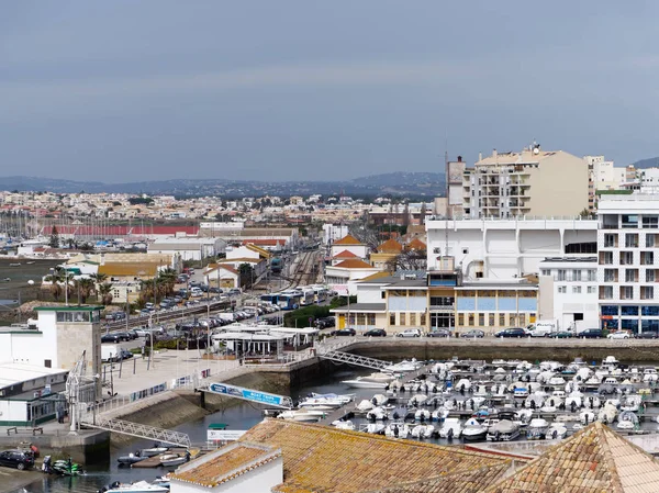 Faro, södra Algarve/Portugal - 7 mars: Se från AACR — Stockfoto