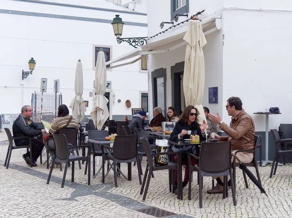 Faro, södra Algarve/Portugal - 7 mars: Kaffe kultur levande — Stockfoto
