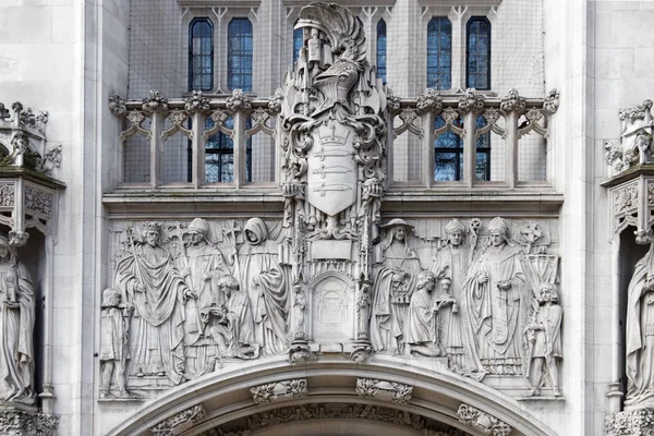 London / Großbritannien - 21. März: Fassade des Obersten Gerichtshofes der Vereinigten Staaten — Stockfoto