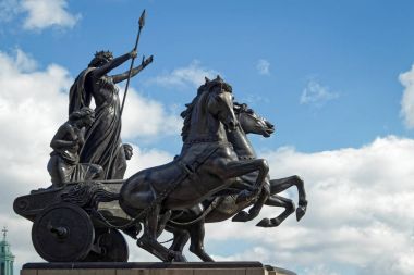 Londra/İngiltere'de - 21 Mart: Boudicca 2 Mart tarihinde Londra anıt