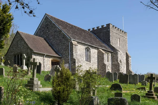 BRAMBER, WEST SUSSEX / UK - APRIL 20: Exterior View of St Nichola — стоковое фото