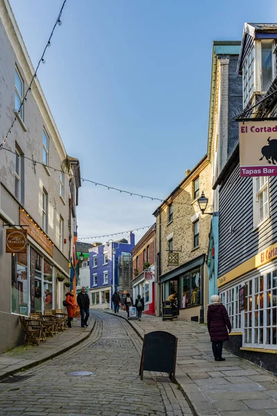 FOLKESTONE, KENT / UK - NOVEMBRO 12: Vista da Old High Street — Fotografia de Stock