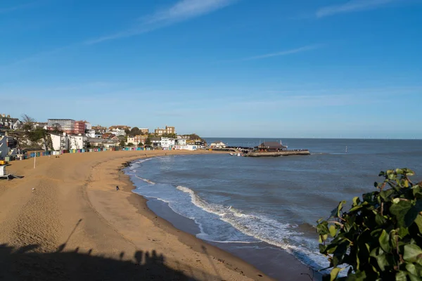 BROADSTAIRS, KENT / UK - 29 DE ENERO: Vista de la playa de Broadstairs —  Fotos de Stock