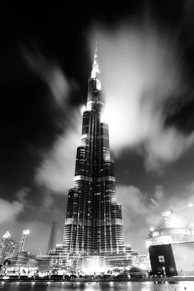 The Burj Khalifa, tallest building in the world, — Stock Photo, Image