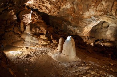 Koneprusy - 11 Eylül 2016: Taş dekorasyon Koneprusy mağaralara bohem Karst, Çek Cumhuriyeti olarak bilinen bölgede.