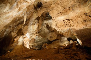 Koneprusy - 11 Eylül 2016: Taş dekorasyon Koneprusy mağaralara bohem Karst, Çek Cumhuriyeti olarak bilinen bölgede.