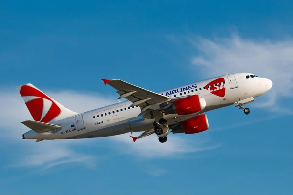 Airbus A319 of Czech Airlines — Stock Photo, Image