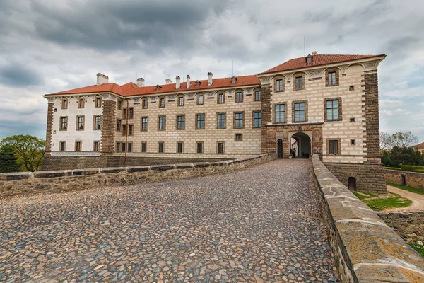 Замок Нелахозев под Прагой в Чехии — стоковое фото