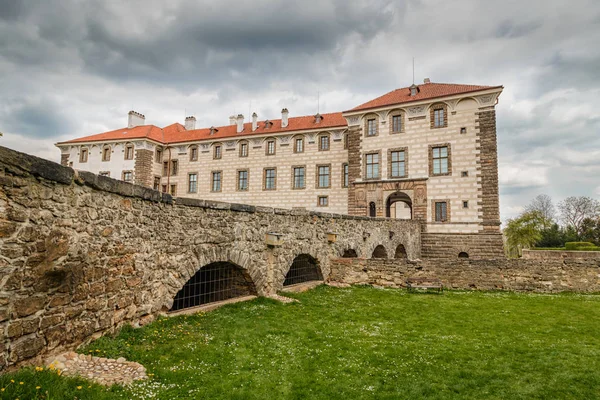 Çek Cumhuriyeti Prag yakınlarındaki Castle Nelahozeves