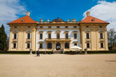 Çek Cumhuriyeti 'nde Barok şatosu Slavkov u Brna