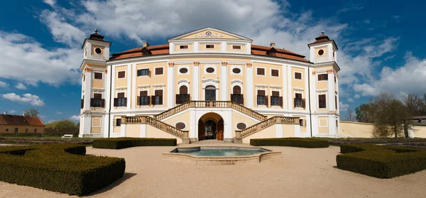 Chateau Milotice é chamado pérola da região da Morávia do Sul — Fotografia de Stock