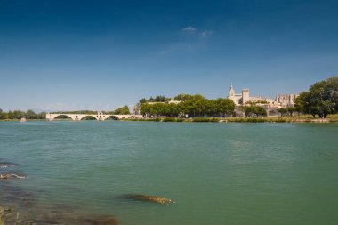 Nehir Rhone Fransa ünlü Avignon köprüsünde