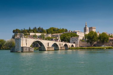 Nehir Rhone Fransa ünlü Avignon köprüsünde