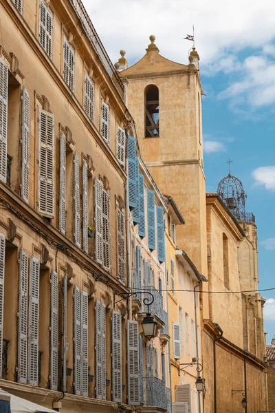 Provence tipik sokak