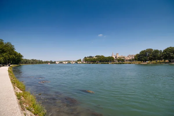 Nehir Rhone Fransa ünlü Avignon köprüsünde