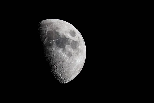 Księżyc w nocy — Zdjęcie stockowe