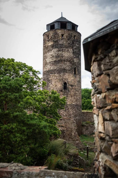 Ruinas del castillo de Hasistejn — Foto de Stock