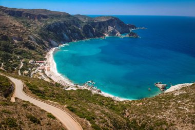 Güzel Petani plajı manzarası, Kefalonia adası, Yunanistan