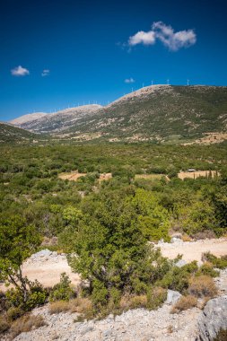 Tepeli Kefalonia 'nın iç kısımlarına bak..