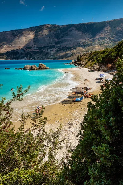 Gente Relajándose Playa Vouti Cefalonia Grecia —  Fotos de Stock