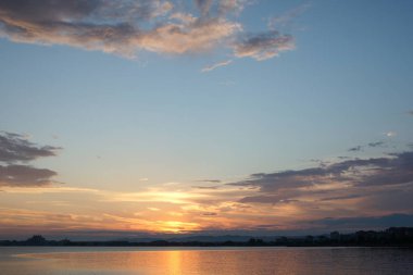 Bulgaristan 'da Karadeniz' de inanılmaz gün batımı 