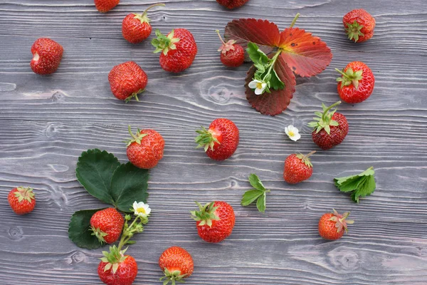 Red Strawberries Wooden Table — Stock Photo, Image