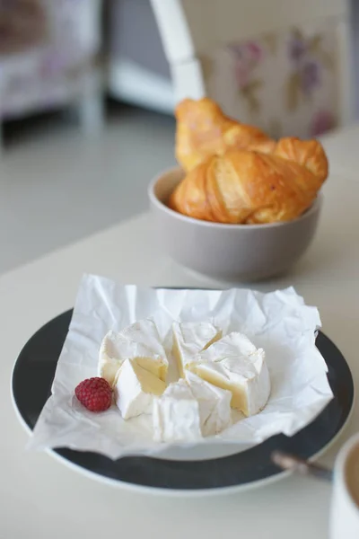 Camembert Cheese Croissants Kitchen Table Background — Stock Photo, Image