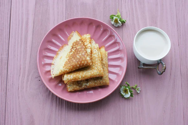 Traditional Russian Pancakes Pink Plate White Cup Milk — Stock Photo, Image