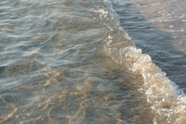 Krystalicznie Czysta Woda Morska Tłem Fal Morskich — Zdjęcie stockowe