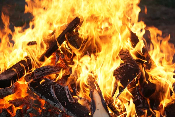 Brightly Burning Logs Fire Flames — Stock Photo, Image