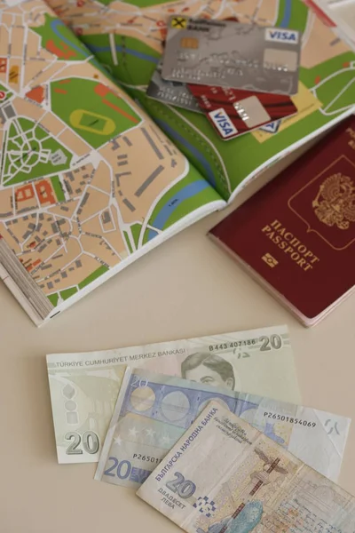 Passaporto Russo Con Denaro Valuta Estera Mappa Del Mondo Sfondo — Foto Stock