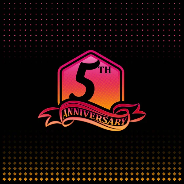 Celebração Quinto Aniversário Logotipo Rosa Amarelo Colorido Cinco Anos Logotipo — Vetor de Stock