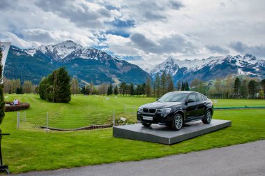 Golf Kulübü kaide üzerinde lüks Bmw X6