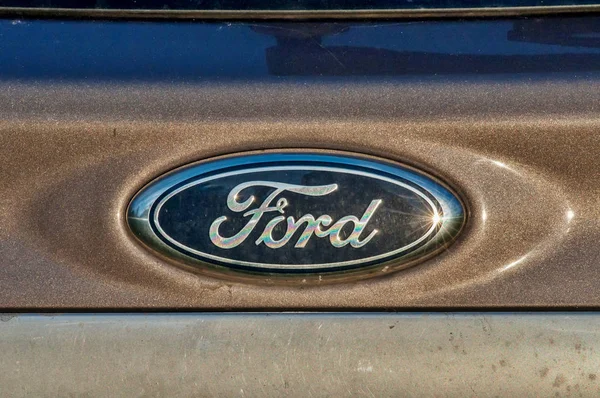 Подробности бренда Ford car — стоковое фото