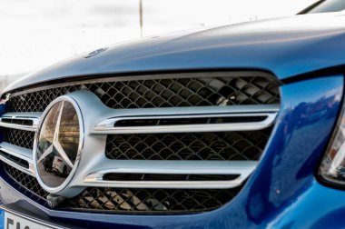 Mavi lüks Mercedes-Benz Glc 220d