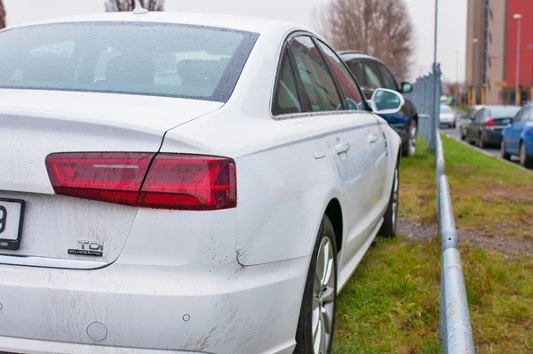 Tampilan belakang mobil Audi — Stok Foto