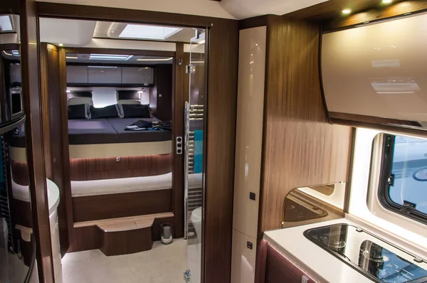 Interieur van luxe caravan — Stockfoto