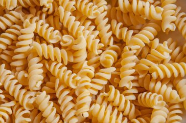 Ahşap arka plan üzerinde İtalyan düdük