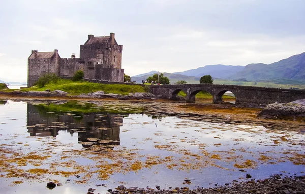 Castillo de Eilean Donan en Escocia. — Foto de Stock